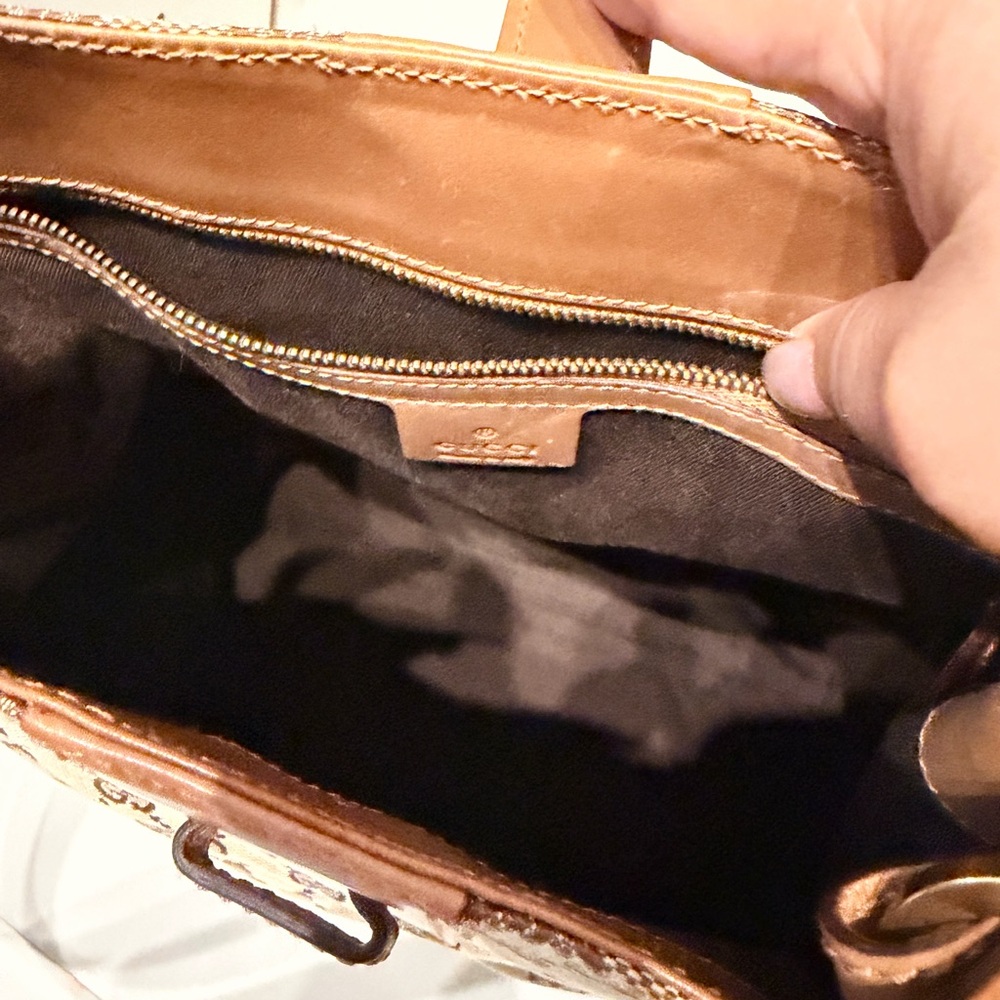 Gucci Tan and Brown Monogram Tote - Picture 14 of 14
